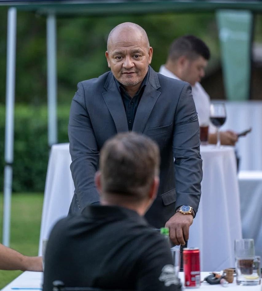 Woman testimonial from Porto Magazine company